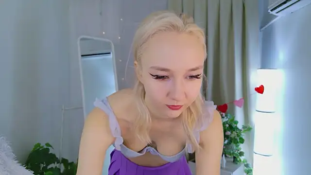 Snapshot of Audrey_Kiss chatting on 12, 2, 2026 Audrey Kiss online show from 12, 2, 2026