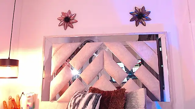 sofy bonnet online show from 9, 2, 2026