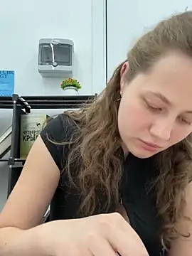 AsynaYuuki online show from 23, 3, 2026