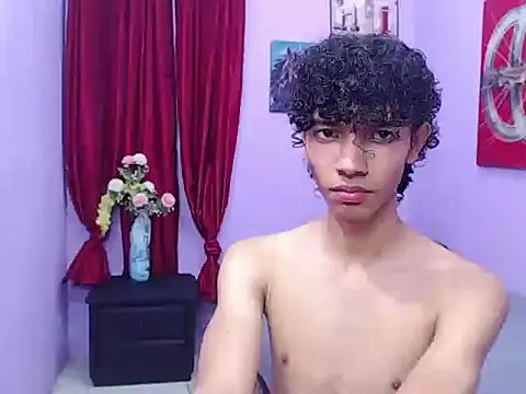 Snapshot of bigcock_twinks chatting on 10, 2, 2026 bigcock twinks online show from 10, 2, 2026