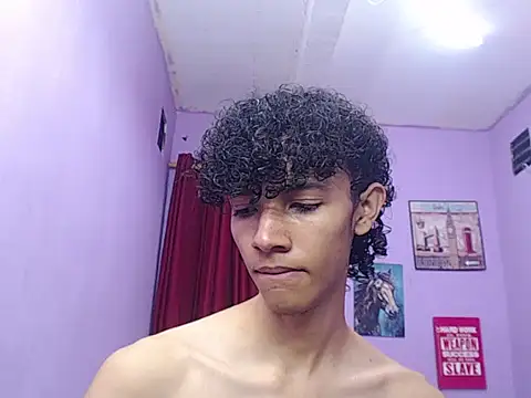 Snapshot of bigcock_twinks chatting on 27, 2, 2026 bigcock twinks online show from 27, 2, 2026