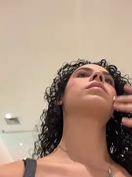 SirenStell0 online show from 14, 4, 2026