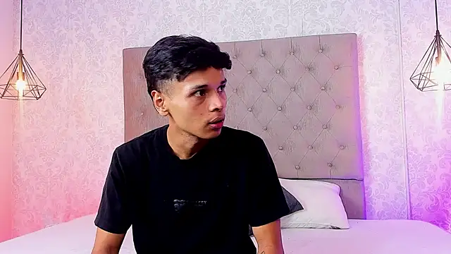 Snapshot of Alejandroo_Montenegro chatting on 24, 5, 2026 Alejandroo Montenegro online show from 24, 5, 2026