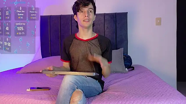 Snapshot of axxxel_twink chatting on 5, 7, 2026 axxxel twink online show from 5, 7, 2026