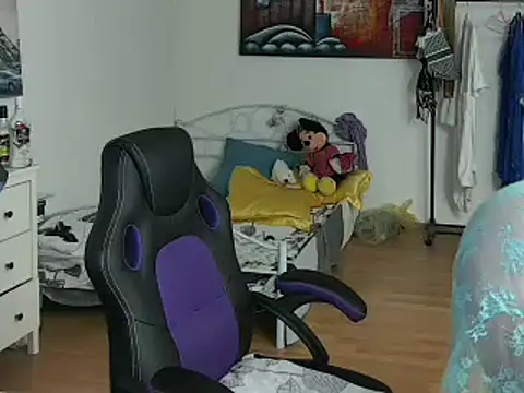 Sylly online show from 10, 2, 2025