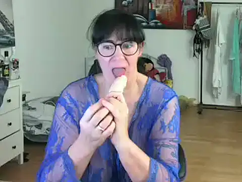 Sylly online show from 26, 2, 2025