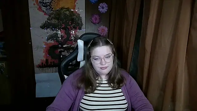 Teasing Dora online show from 15, 4, 2026