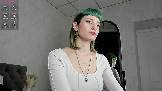 Scarle Whisper online show from 19, 3, 2026