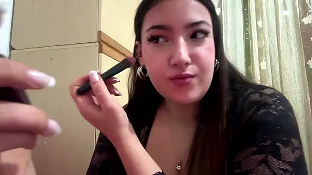 LunaVelix online show from 6, 2, 2026