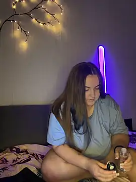 AlyaX X online show from 6, 2, 2026