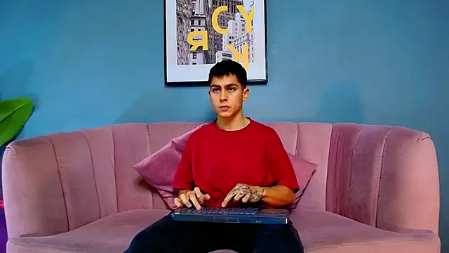 Snapshot of Aron_pulse chatting on 2, 2, 2026 Aron pulse online show from 2, 2, 2026