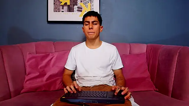 Snapshot of Aron_pulse chatting on 17, 2, 2026 Aron pulse online show from 17, 2, 2026