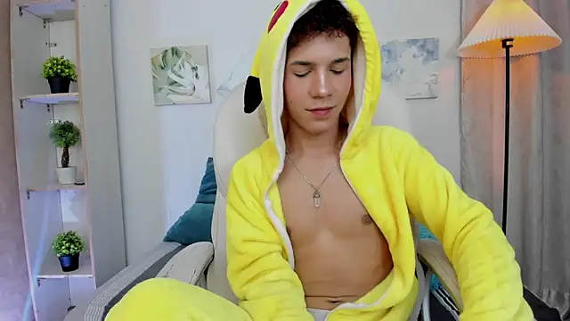 Snapshot of arlequiin_ chatting on 4, 2, 2026 arlequiin online show from 4, 2, 2026