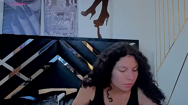 Zoe-yanin online show from 8, 4, 2026