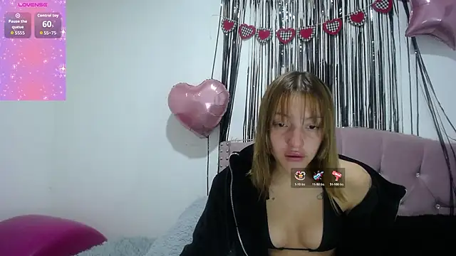 Snapshot of emily_cooper_pym chatting on 25, 2, 2026 emily cooper pym online show from 25, 2, 2026