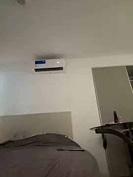 Snapshot of lolaaculaa chatting on 4, 2, 2026 lolaaculaa online show from 4, 2, 2026