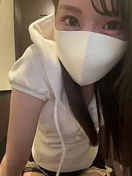 Snapshot of momo_mm chatting on 25, 5, 2026 momo mm online show from 25, 5, 2026