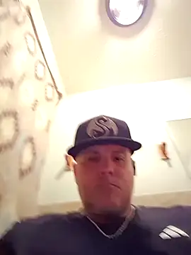 Snapshot of Flyrock69 chatting on 14, 4, 2026 Flyrock69 online show from 14, 4, 2026