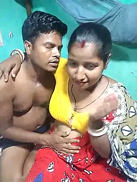 Snapshot of Your_deshibhabi25years chatting on 4, 7, 2026 Your deshibhabi25years online show from 4, 7, 2026