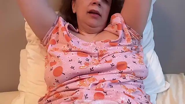 Snapshot of ShyFlameLive chatting on 3, 2, 2026 ShyFlameLive online show from 3, 2, 2026