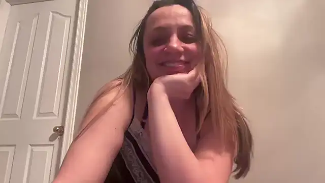 Snapshot of ShyFlameLive chatting on 1, 3, 2026 ShyFlameLive online show from 1, 3, 2026