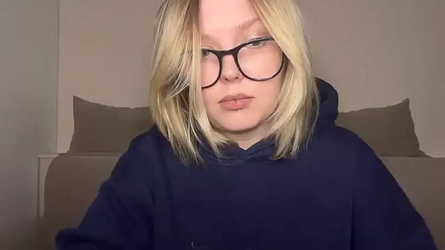 Ophelia Ritz online show from 23, 3, 2026