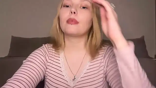 Ophelia Ritz online show from 15, 5, 2026