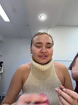 MonicaWestt online show from 16, 4, 2026