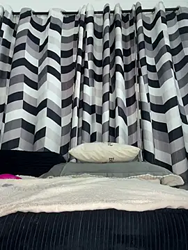 Snapshot of SluttyEll chatting on 6, 2, 2026 SluttyEll online show from 6, 2, 2026