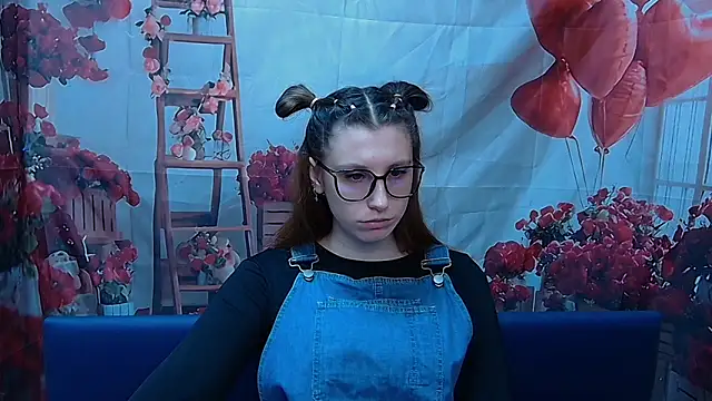 LilianaShine online show from 8, 3, 2026