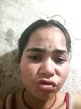 Snapshot of Sunali_Bendre chatting on 26, 4, 2026 Sunali Bendre online show from 26, 4, 2026