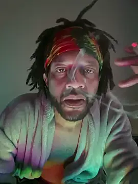 Snapshot of magic_man1085 chatting on 1, 2, 2026 magic man1085 online show from 1, 2, 2026