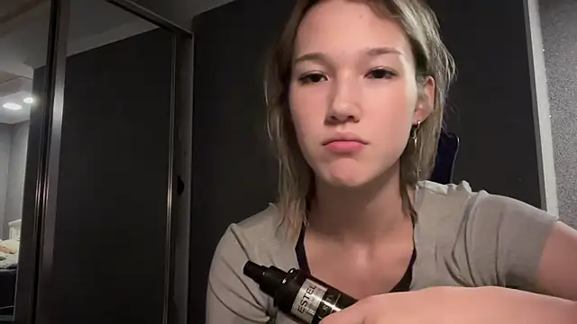 lilXdomiii online show from 2, 4, 2026