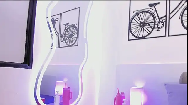 Snapshot of Summer1- chatting on 1, 3, 2026 Summer1- online show from 1, 3, 2026