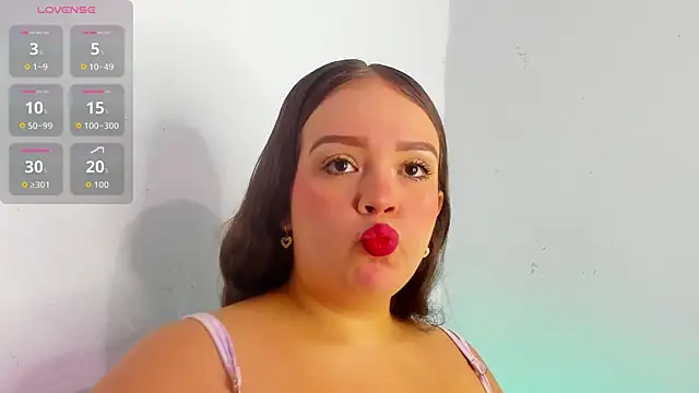 Emely pregnantt online show from 27, 7, 2026