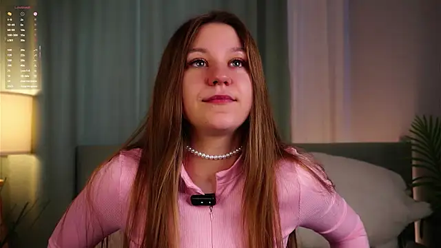 ShantellAngulo online show from 8, 4, 2026