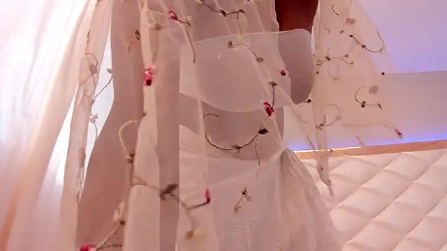 Snapshot of EvelynDivine chatting on 12, 2, 2026 EvelynDivine online show from 12, 2, 2026