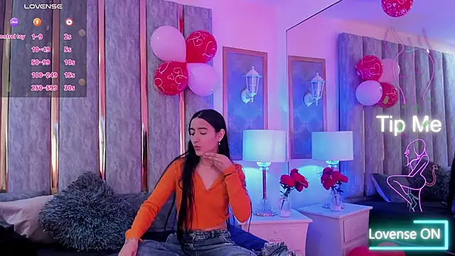 Snapshot of KeniaVelvet_ chatting on 25, 2, 2026 KeniaVelvet online show from 25, 2, 2026