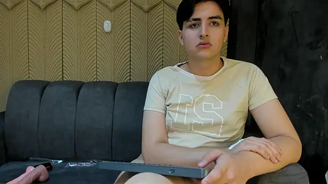 Snapshot of noahWolff_ chatting on 10, 2, 2026 noahWolff online show from 10, 2, 2026