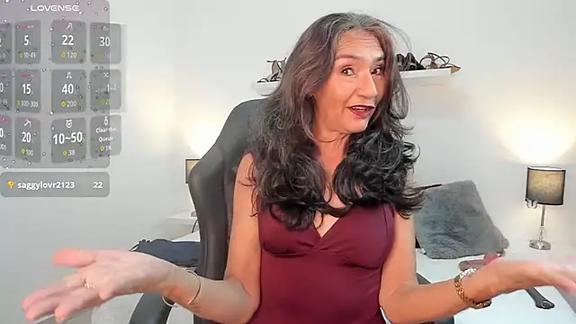 Emma Mendozaa online show from 27, 3, 2026