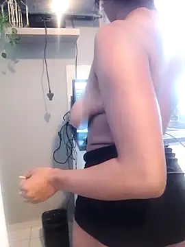 LADY-NESH online show from 17, 4, 2026