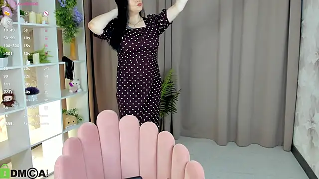 Monika Martinezz online show from 5, 3, 2026