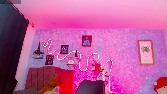 Snapshot of Everlin__Hot_ chatting on 2, 3, 2026 Everlin Hot online show from 2, 3, 2026