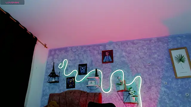 Everlin  Hot  online show from 4, 3, 2026