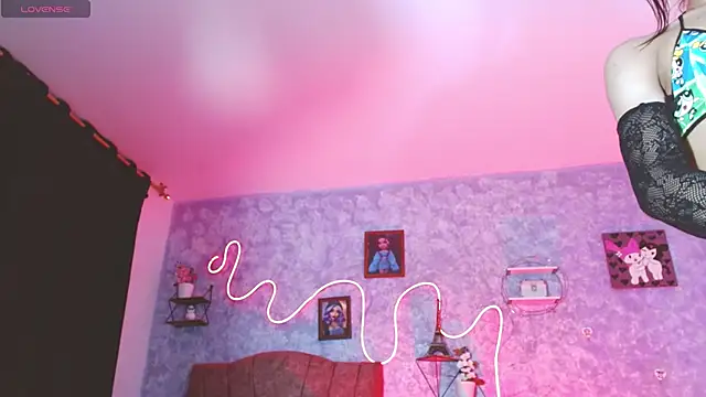 Everlin  Hot  online show from 18, 4, 2026