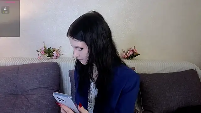 Glow hollow online show from 12, 3, 2026