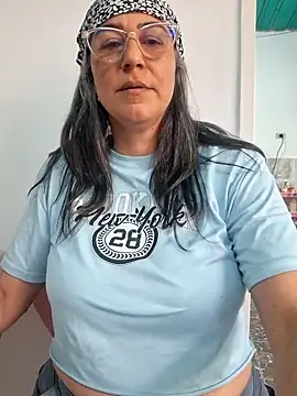 Snapshot of katy_randy1 chatting on 22, 5, 2026 katy randy1 online show from 22, 5, 2026