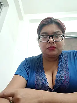 Elie Hallway online show from 11, 3, 2026