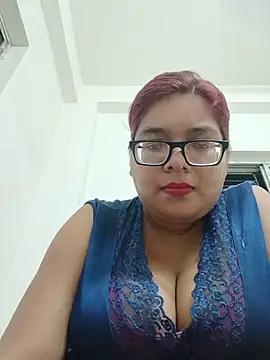 Elie Hallway online show from 9, 6, 2026