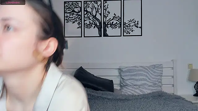 MalvinaTrafford online show from 15, 2, 2026